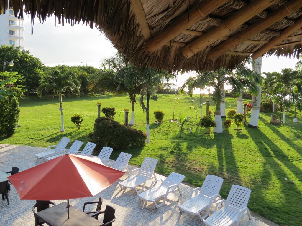 Hotel Puerto Ballesta Tonsupa Exterior photo