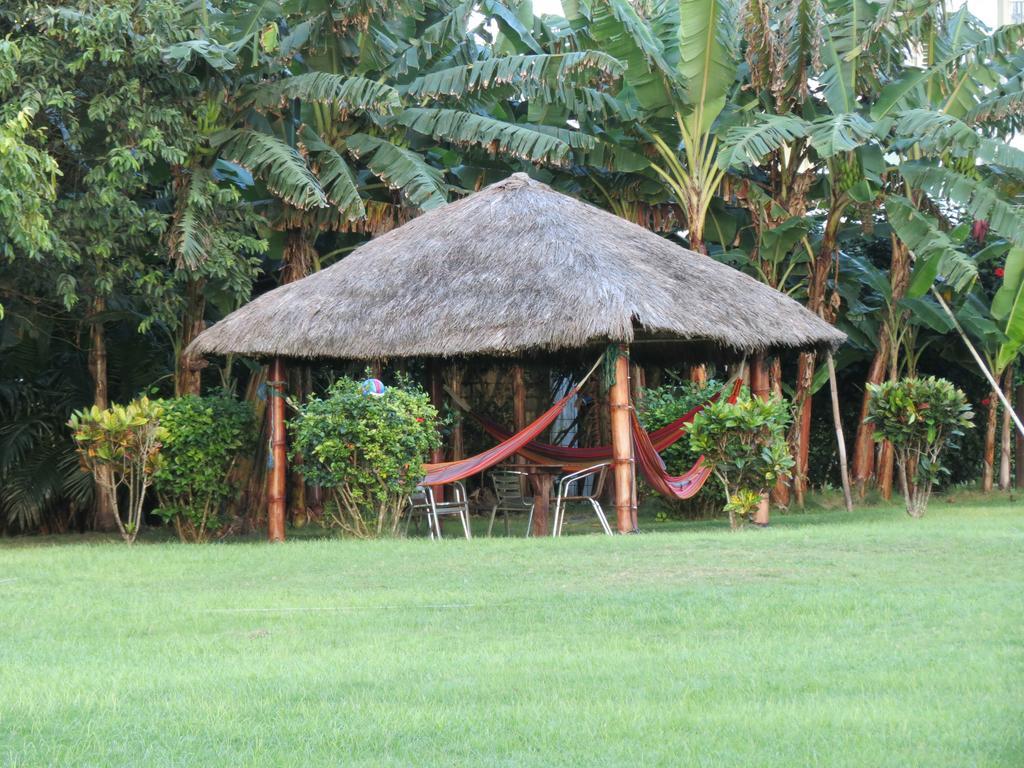 Hotel Puerto Ballesta Tonsupa Exterior photo