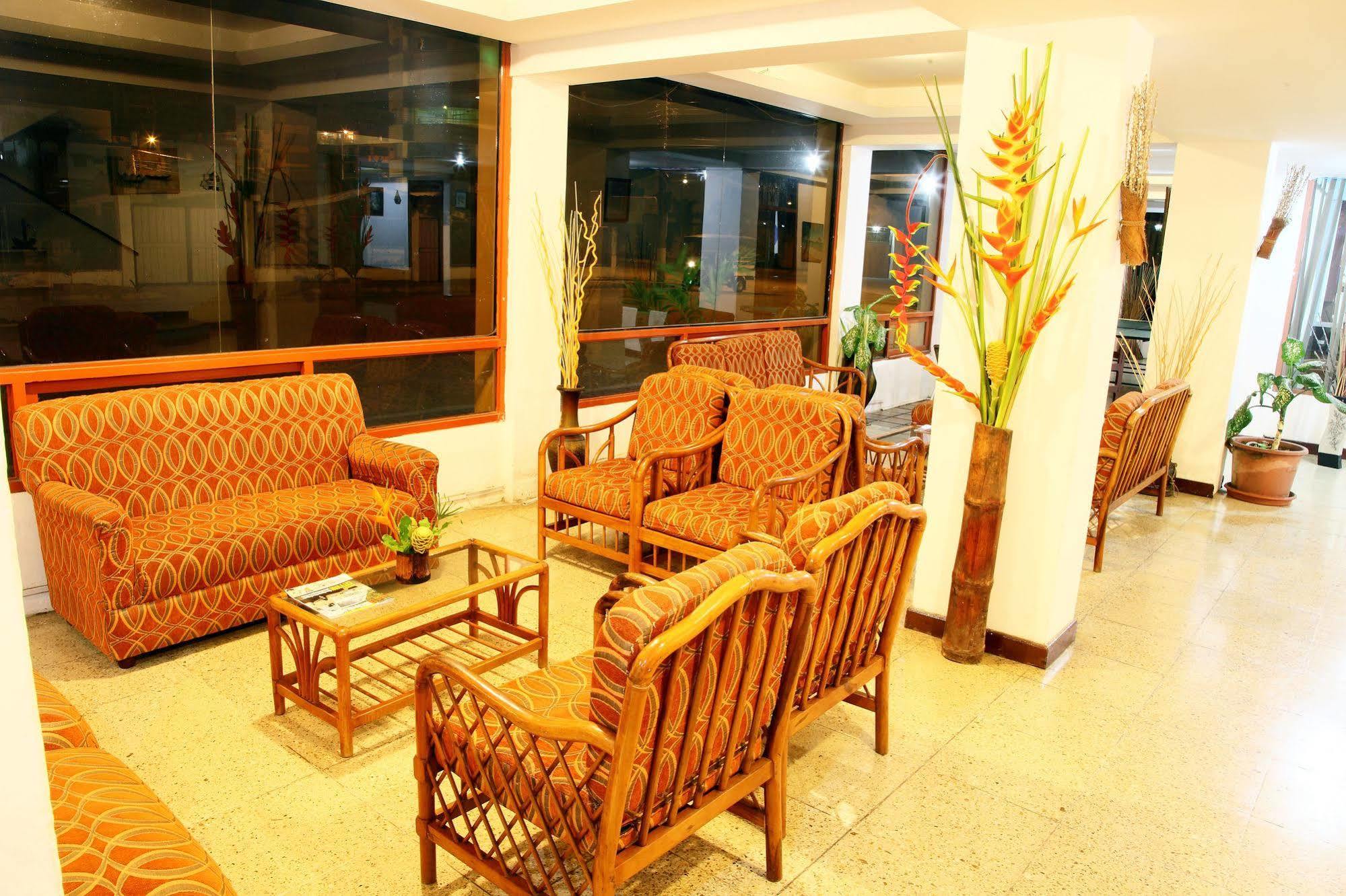 Hotel Puerto Ballesta Tonsupa Exterior photo
