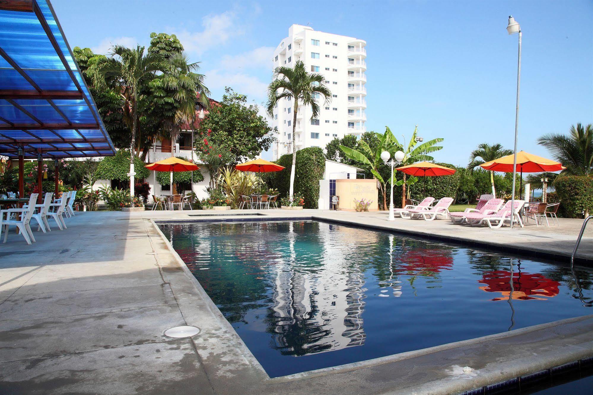 Hotel Puerto Ballesta Tonsupa Exterior photo
